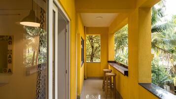 Double or Twin Room | In-room dining