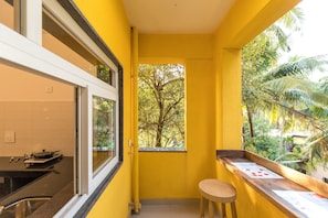 Double or Twin Room | In-room dining