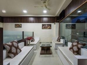 Lobby - OYO 19622 Hotel Morya (Chhatrapati Sambhajinagar)