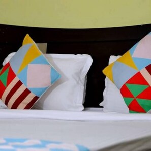 Iron/ironing board, rollaway beds, bed sheets