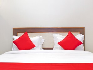 Room - OYO 22792 Hotel Jayratna (Pune)