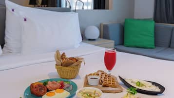 Standard Room, 1 King Bed (Urban) | In-room safe, individually furnished, desk, laptop workspace