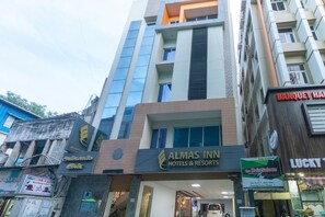 Front of property - Edition O 30033 Almas Chennai High Court (Chennai)