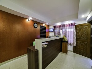 Reception - OYO 14184 Hotel Green Stone (Hyderabad)