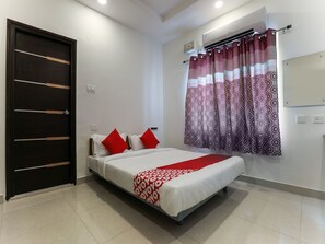 ダブルまたはツインルーム | WiFi (無料)