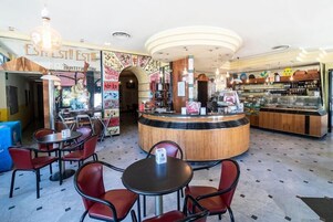 Bar (en la propiedad)