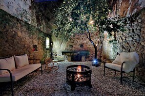 Apartment, 2 Bedrooms | Garden - San Callisto - WR Apartments (Rome)