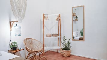 Standard Double Room, 1 Queen Bed, Non Smoking | Iron/ironing board, free WiFi