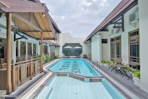 Piscina externa