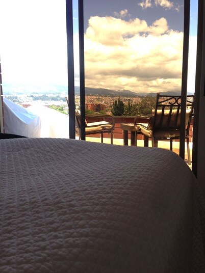 Beautiful Apartment With Stunning Terrace View