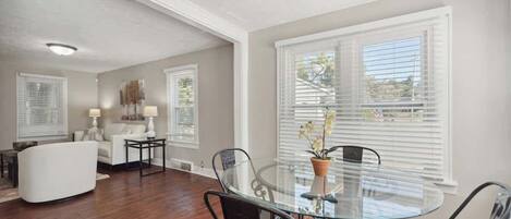 تناول الطعام