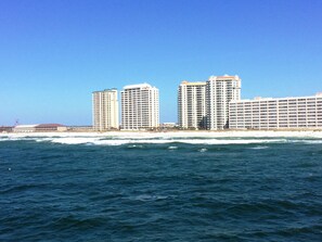 Exterior - Beach Colony East, Magnificent 17th Floor Penthouse Views, directly beachfront (Navarre Beach)