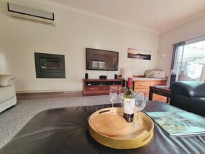 Smart TV, fireplace, Netflix, DVD player