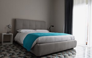 Desk, soundproofing, free WiFi, bed sheets - Casa Isabela Luxury Rooms (Melfi)