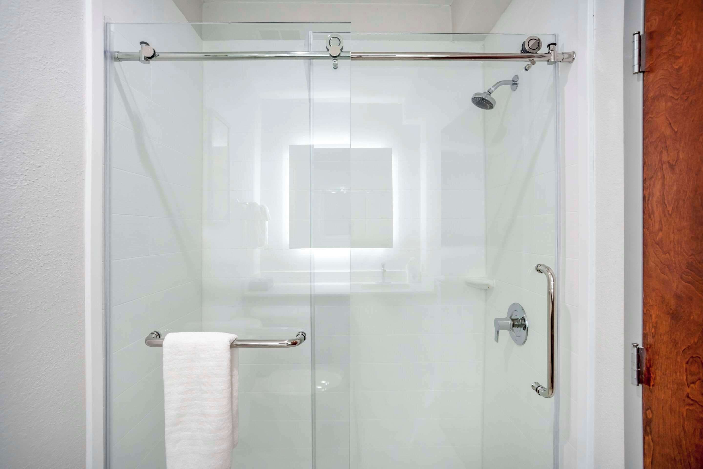 Desk, blackout drapes, iron/ironing board, free cribs/infant beds