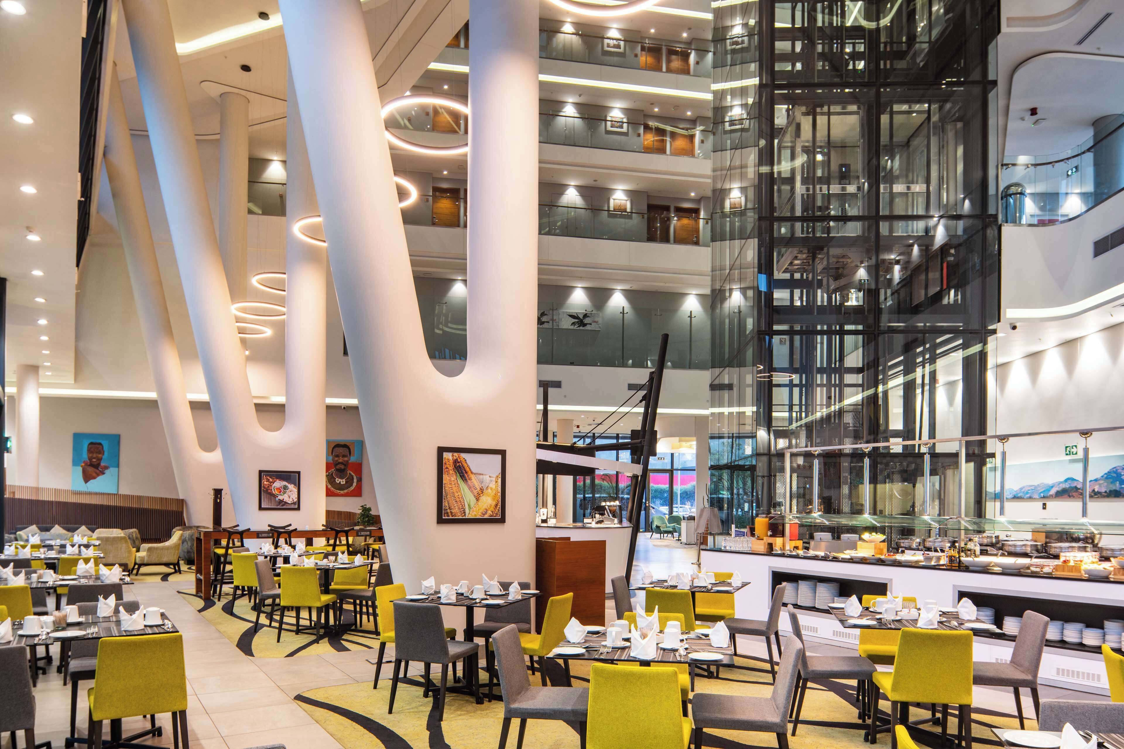 breakfast, lunch and dinner served