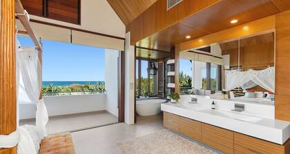 KINGSCLIFF BALINESE BEACHFRONT RETREAT