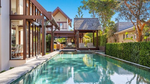 KINGSCLIFF BALINESE BEACHFRONT RETRAITE