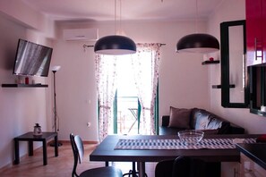 Flat-screen TV - Katarina Apartments (Kefalonia)