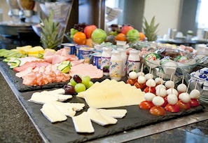 Breakfast buffet