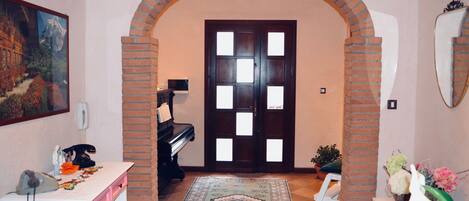 Apartment, 3 Bedrooms | Living area