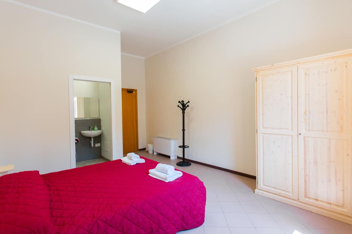 Hypo-allergenic bedding, down comforters, desk, soundproofing