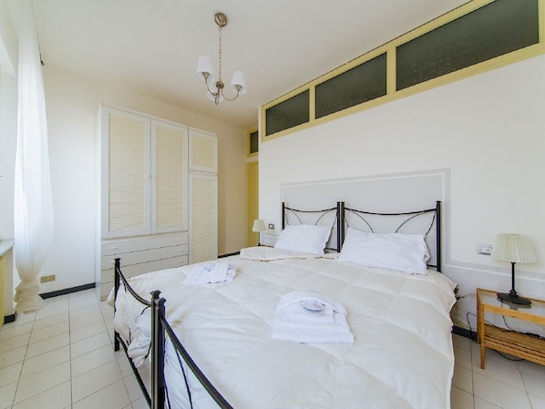 Apartment, 1 Queen-Bett und Schlafsofa, Nichtraucher, Gartenblick | 1 Schlafzimmer, individuell dekoriert, individuell eingerichtet