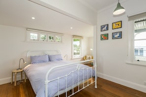 Unclassified image, 4 of 16, button - Lotti's Cottage (Lorne)