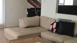 Smart TV - Lonsdale Shores in Point Lonsdale (Point Lonsdale)