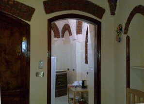 Luxury Chalet, 1 Queen Bed, Non Smoking | Private kitchen