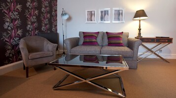 Family Room | Living area | Flat-screen TV