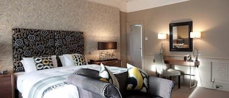 Chambre Supérieure Double ou avec lits jumeaux | Literie de qualité supérieure, décoration personnalisée