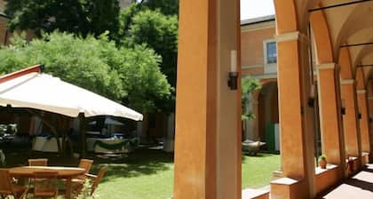Student's Hostel della Ghiara