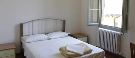 Doppel- oder Zweibettzimmer, Gemeinschaftsbad