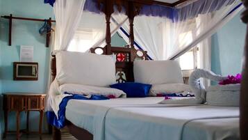 Desk, iron/ironing board, free WiFi, bed sheets