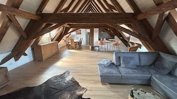 Appartamento familiare, bagno in camera (große Familienwohnung) | Lounge