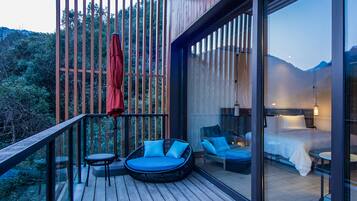 Deluxe Duplex Villa (2 room)