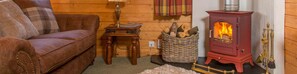 Chalet, 2 Bedrooms | Living area | Flat-screen TV