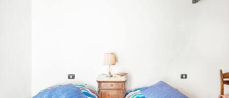 1 chambre, bureau, fer et planche Ă repasser, Wi-Fi