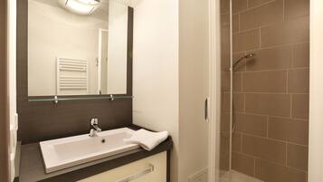 Shower, rainfall showerhead