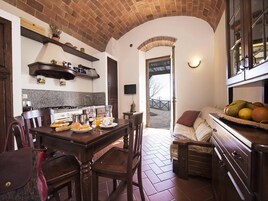 Apartamento panorâmico, 1 quarto, varanda, vista para o vale | Vista do quarto