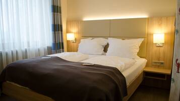 Standard Double Room | Desk, blackout curtains, cots/infant beds, free WiFi