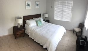 3 quartos, escrivaninha, berço de viagem, Wi-Fi de cortesia