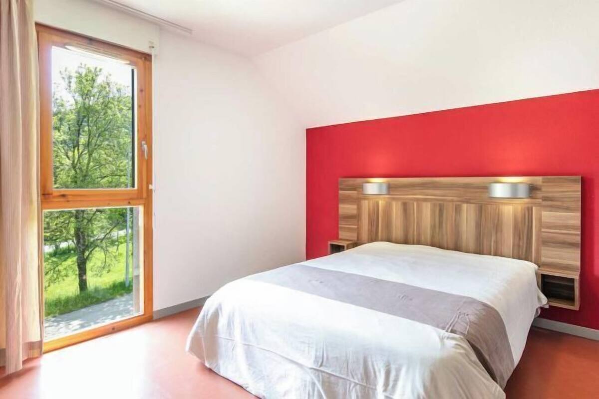 1 Schlafzimmer, Bügeleisen/Bügelbrett, kostenlose Babybetten