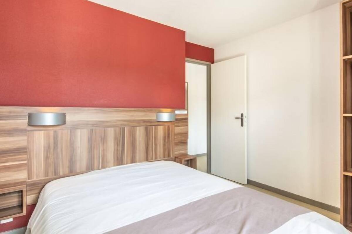 1 Schlafzimmer, Bügeleisen/Bügelbrett, kostenlose Babybetten