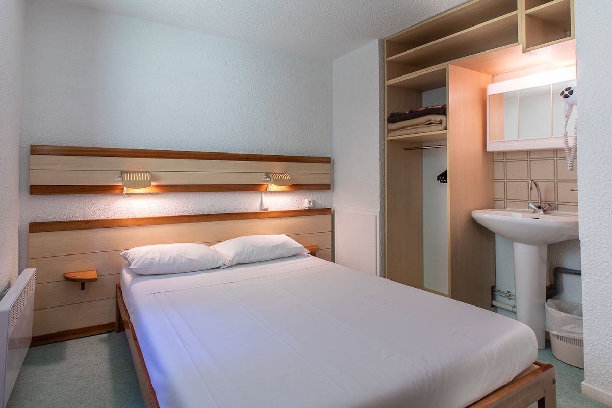 2 slaapkamers, individueel gedecoreerd, individueel gemeubileerd