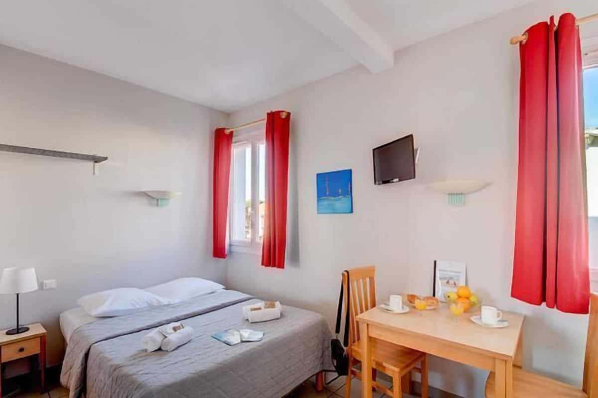 Cots/infant beds, WiFi