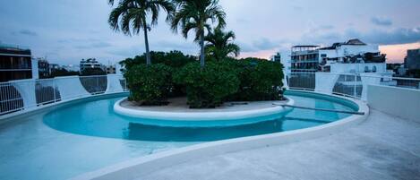 Alberca en la azotea