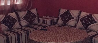 Air-conditioned apartment without elevator with all comfort in town