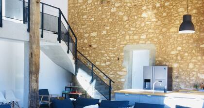 Grange des Bories 6 chambres Piscine 15m